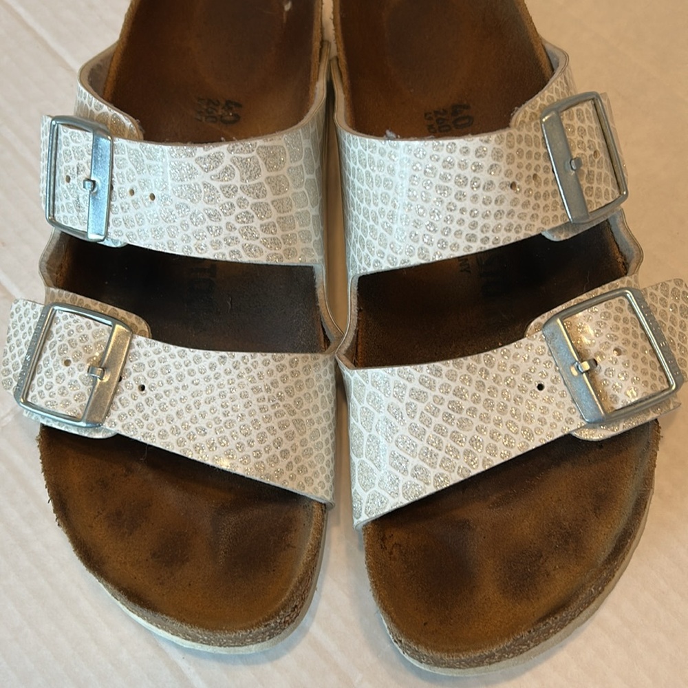 Birkenstock Arizona Sandals. Size 9-9.5 - Picture 9 of 14